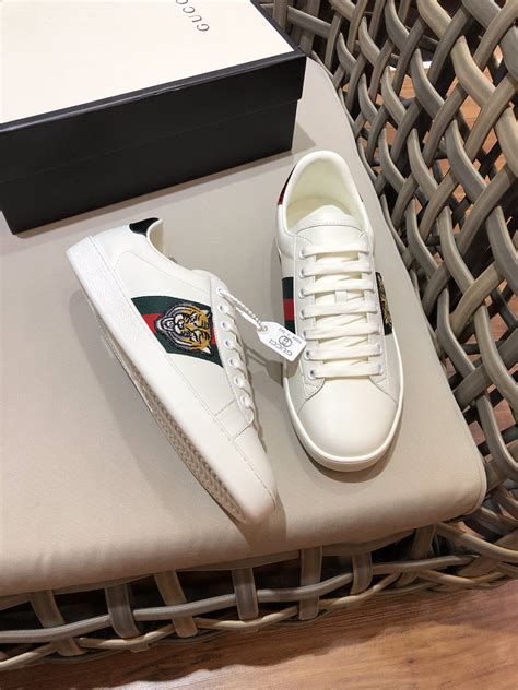 gucci ace tiger fake